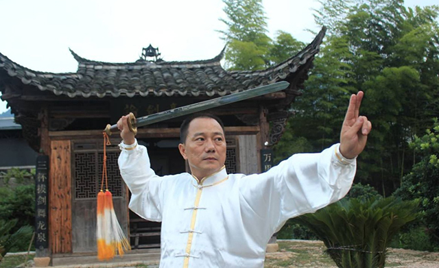 走在龍泉寶劍廠的青石板上，江湖， 武俠，你會(huì)想到什麼？